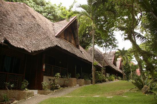 ALONA TROPICAL BEACH RESORT - Bohol